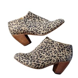 Dieppa Restrepo Troy Suede Leapord Print Heeled Booties Size 9